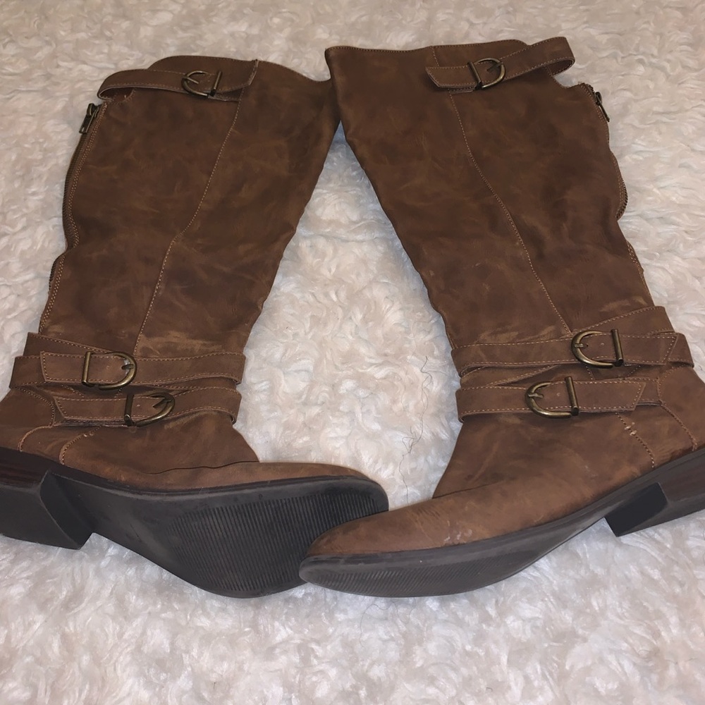 Brown boots